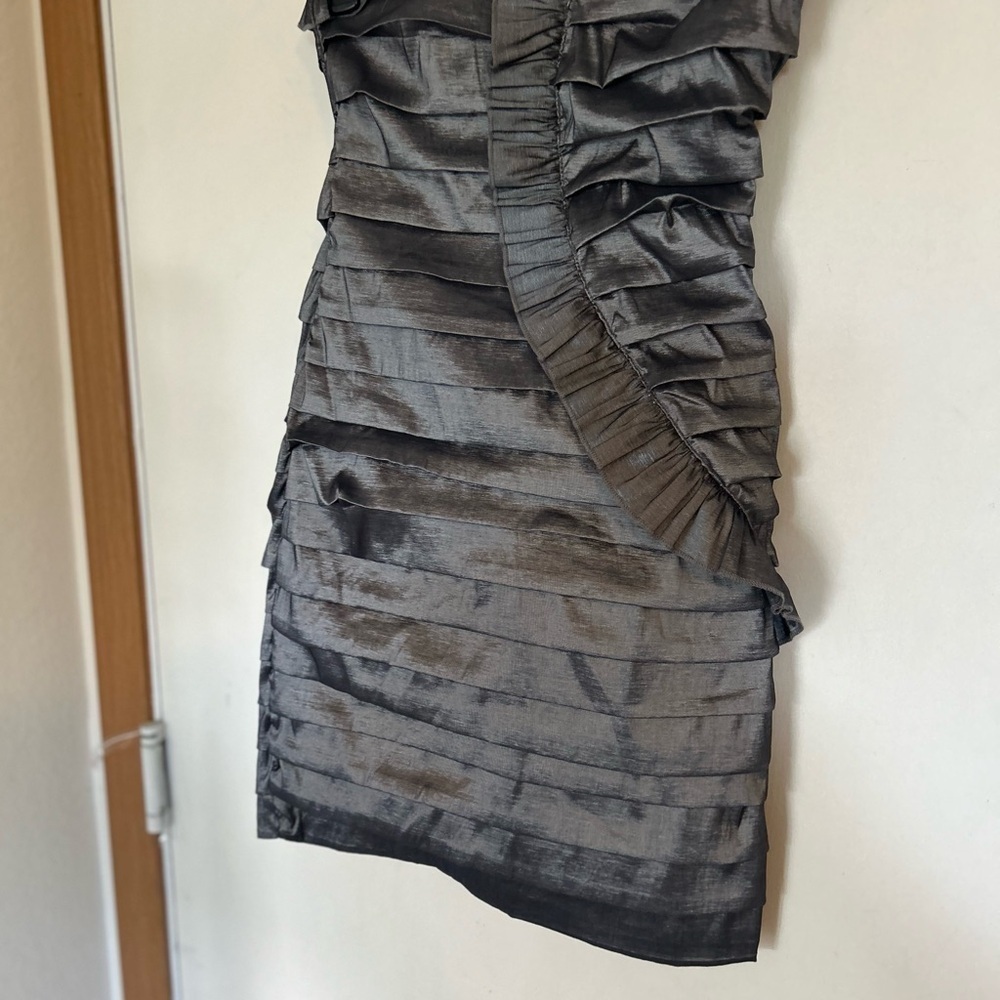 NWOT City Triangles Size 3 Silver ruched strapless, mini dress